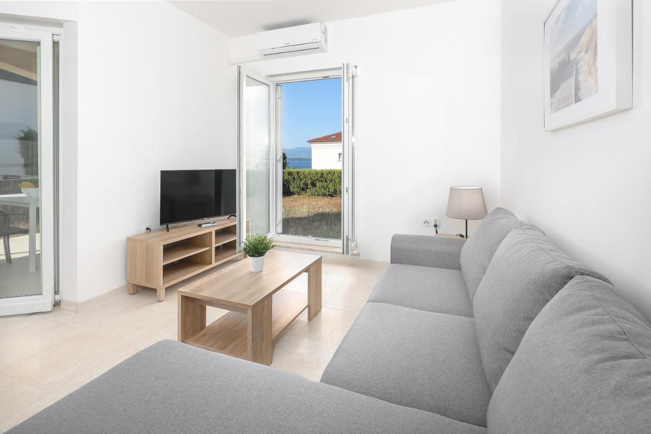 Apartamento Sea View By Moro Malinska Exterior foto